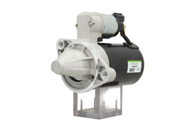 A new 12V starter motor with 8 teeth for Hyundai / Kia vehicles, with a metallic body and a label indicating 0.8 kw power.