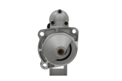 front view of A new 24V Deutz 4.0KW starter motor for vehicles