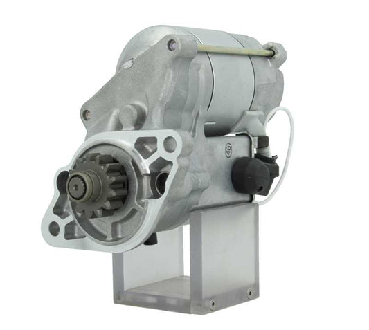 A 12V Kubota starter motor for vehicles, comes with a power of 1.4kw and 13 teeth